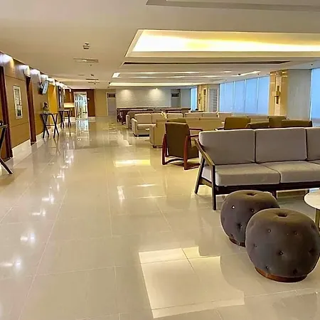 Spectacular Manila View Condo With Prime Location