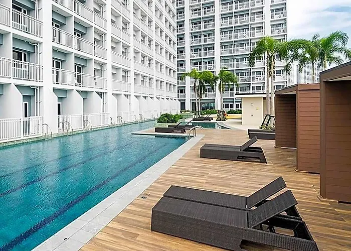 Spectacular View With Prime Location 4* Manila