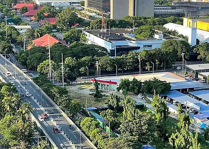 Hotel Spectacular View With Prime Location Manila
